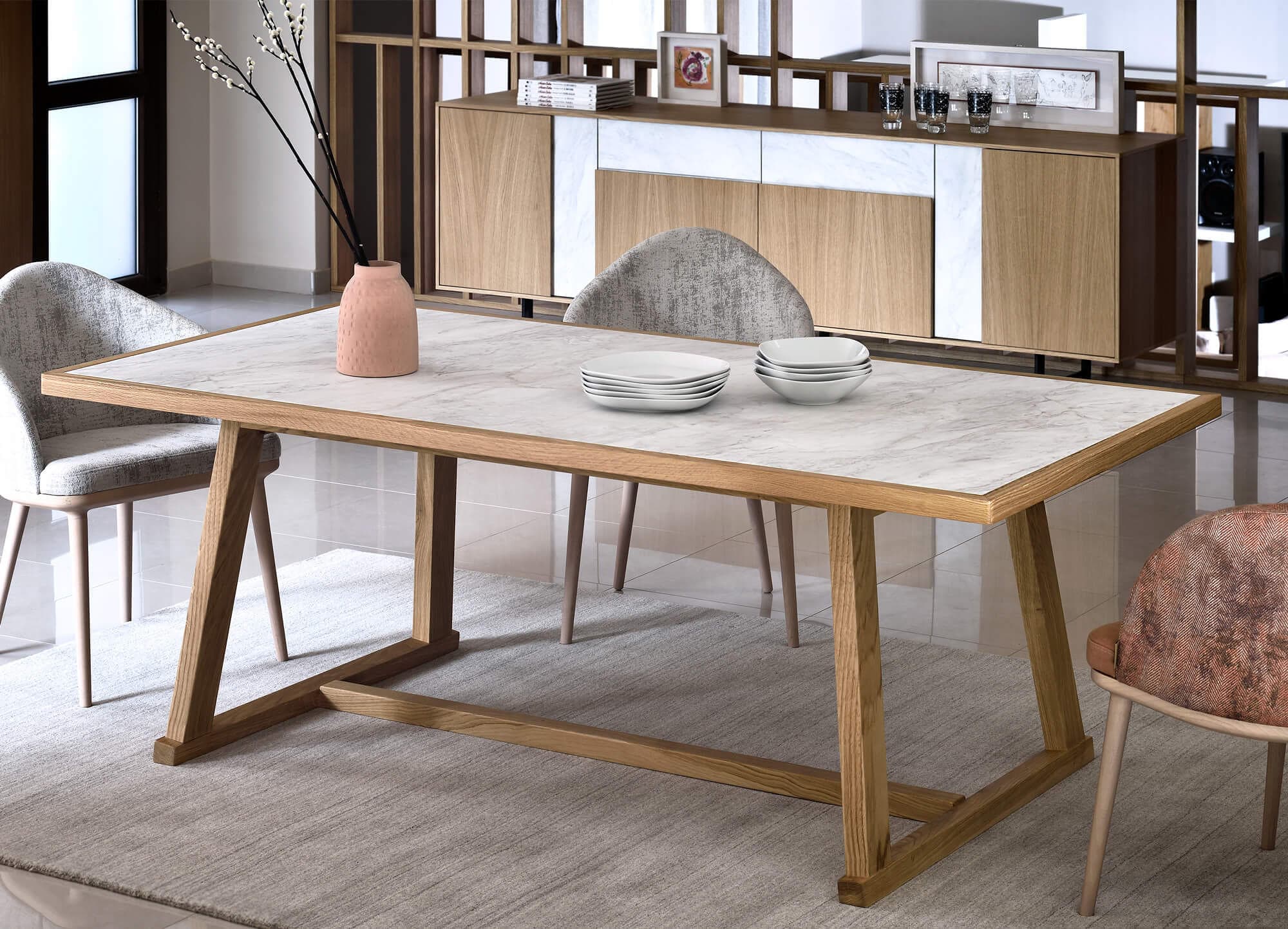 Roootree Furniture Hero